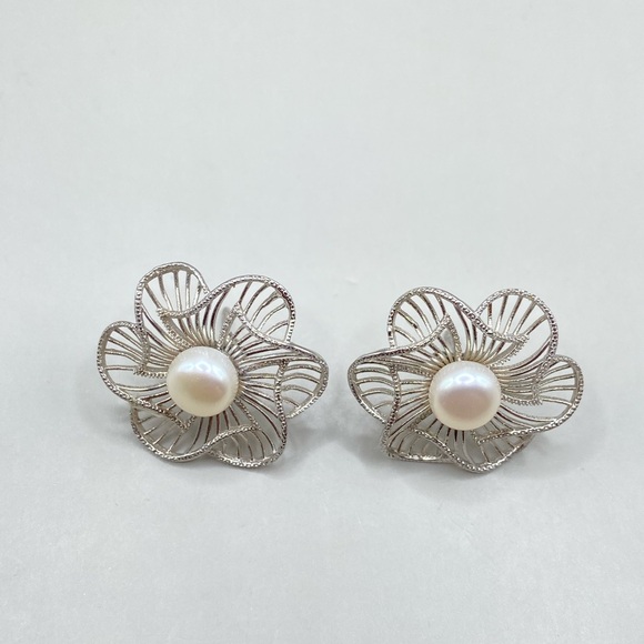 Sterling Silver Cultured Pearl Filigree Large Flower Earrings - Picture 2 of 6